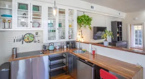 Romantic Studio Apt in Historic Downtown Savannah - Image 3