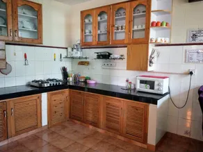 The Manor - Image 4