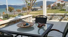 Modern house by the sea - Image 3