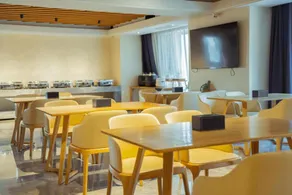 Boyue Hotel - Image 2