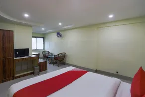 OYO 70146 S S P Guest House - Image 4