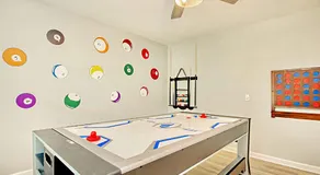 HoneyHomes Hackler Golf Course Home with Amenities - Image 5