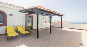 Ático con terraza en Agaete - Image 5