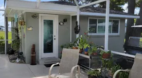 Manatee River Bungalow - Image 5