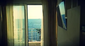 Two Palms Apartment - Image 5