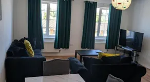Enbrook Luxury Lodge with Garage and Driveway - Image 4