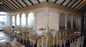 Luxar room - Image 5