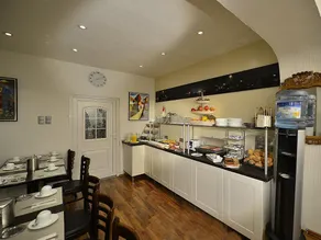 Hotel Am Wehrhahn - Image 2
