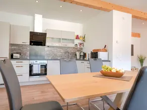 Sunlit Apartment near Ski Area in Weissensee - Image 4