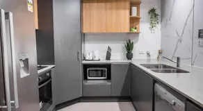 Double Bed Room with Ensuite Bath-Peaceful location - Image 3
