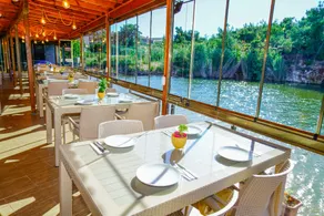 Olive Branch Hotel - Image 4