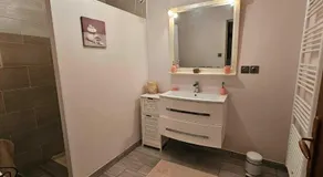 Chez Bya - Image 2