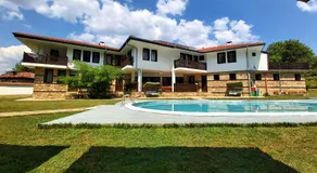Hotel Aleksandrina - Image 2