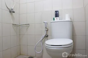 Comfy & Well Appointed 2BR at Tamansari Panoramic Apartment By Travelio - Image 4