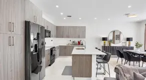 Avi Lux Stay - Image 4