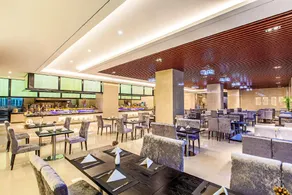 Ramada by Wyndham Taixing - Image 5