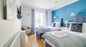 The Artist Loft, Ensuite Guest Rooms, Porthleven - Image 2