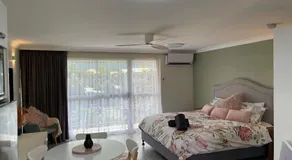 Cairns Holiday Lodge - Image 2