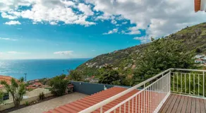 Vila Violla private swimming pool - Image 4