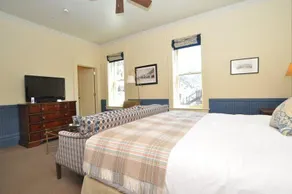 New Sheridan Hotel - Image 2