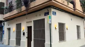 Mimi's Apartment in En Corts - Image 4