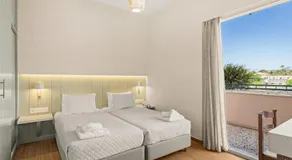 Lefktron Hotel - Image 2