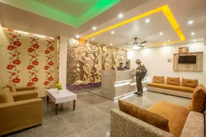 Hotel Pupular Suites - Image 2