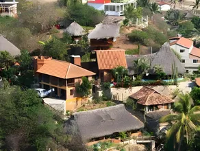 LA LOMA LINDA, Bungalows, Yoga and Feldenkrais, STARLINK INTERNET - Image 5