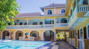 Manyatta Azure Boutique Hotel - Image 3