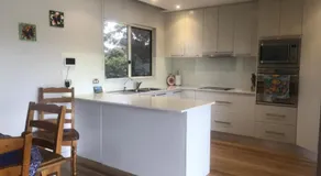 Majestic Townhouse On Moira - Image 3