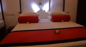 Sira's Chalets - Image 2