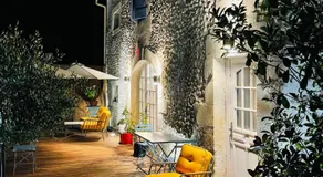 Le Petit Caviste - Chambres D'hôtes & Suites - Image 2