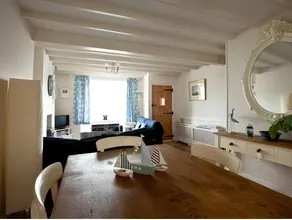 Tides Reach Guest House - Image 3