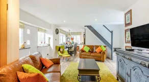 Bluebell House - Image 2