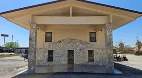 Executive Inn - Image 4