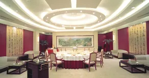 Bell Tower Hotel - Image 2