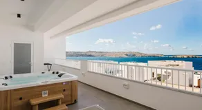 HORIZON SUITES by the Sea - Image 4