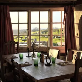 Botley Hill Farmhouse - Image 3