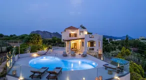 Seafront Villa Shore, Sea & Sun Villas - Image 2