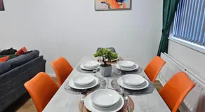 LushStay Telford - Families, Contractors & Group of Friends, long term stay - Image 5
