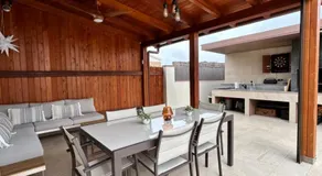 Acogedora casa con piscina cerca de la playa - Image 2