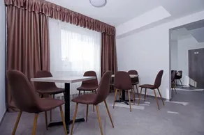 Ikaros Hotel Bratislava - Image 3
