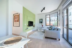 Spacious and Peaceful Flat in Cihangir, Wi Fi, 3Br - Image 2