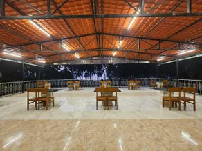 Wavelash Resort - Image 2