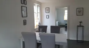 Gemütliche Wohnung *zentral* *Netflix* *Parkplatz* - Image 3