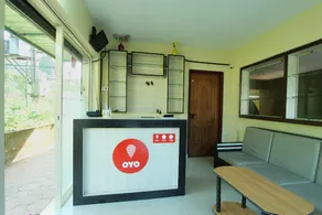 OYO Live Inn - Image 5