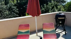 JUST RENOVATED stylish 2 bedrooms apartment only a few steps from the beach! - Image 4