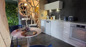 Maison Triangle - Image 2