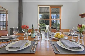 Country House Retreat - Image 4