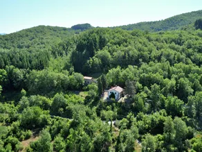 Charming Tuscan Farmhouse - Image 2